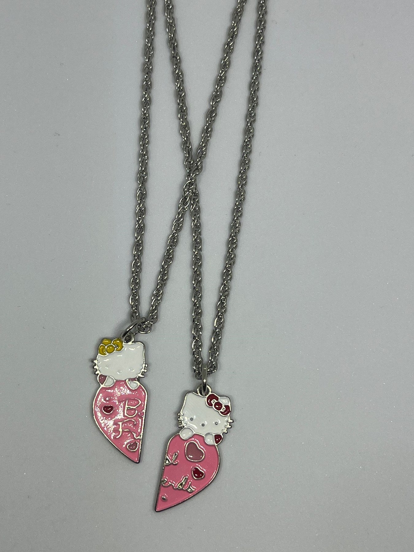Antik Gümüş Kaplama Anime 2 Adet Hello Kitty Best Friends Hediyelik Çift Kolye