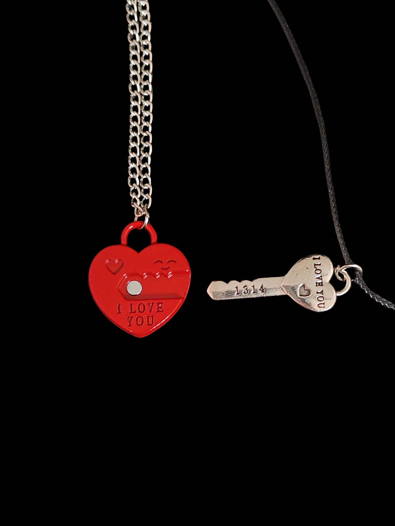 I Love You Kalbimin Anahtarısın Mıknatıslı Sevgili Unisex 2'li Kolye