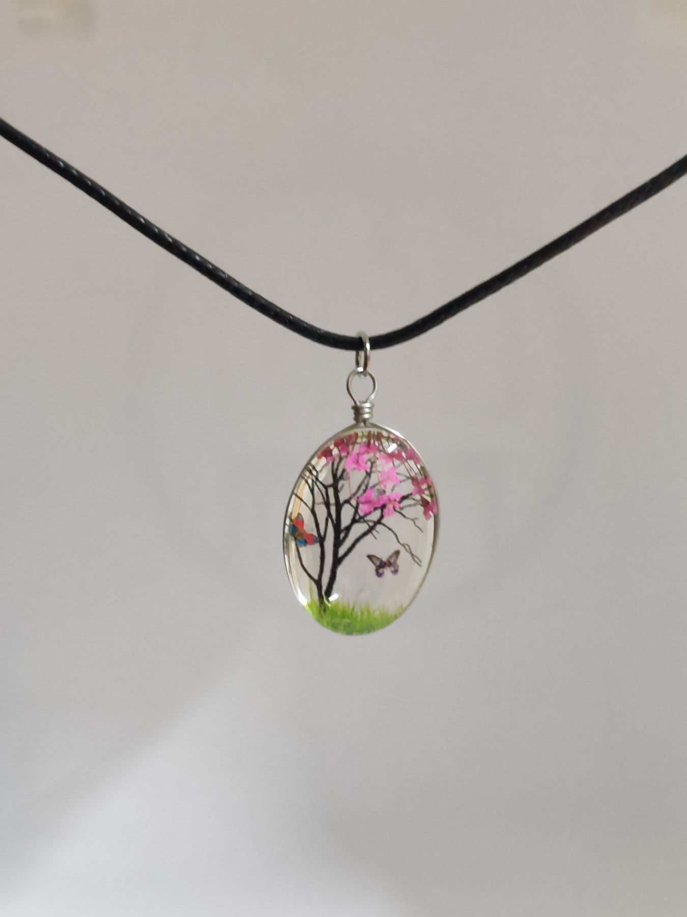 Antik Gümüş Kaplama Flowers Kanat Wing Motif Hediyelik İpli Kolye