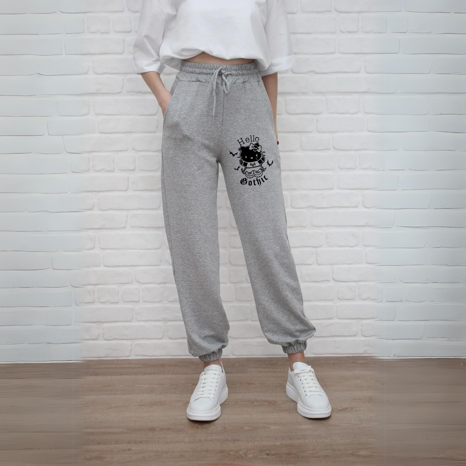 ESC BUTİK Hello Gothic Baskılı Unisex Gri Eşofman Altı