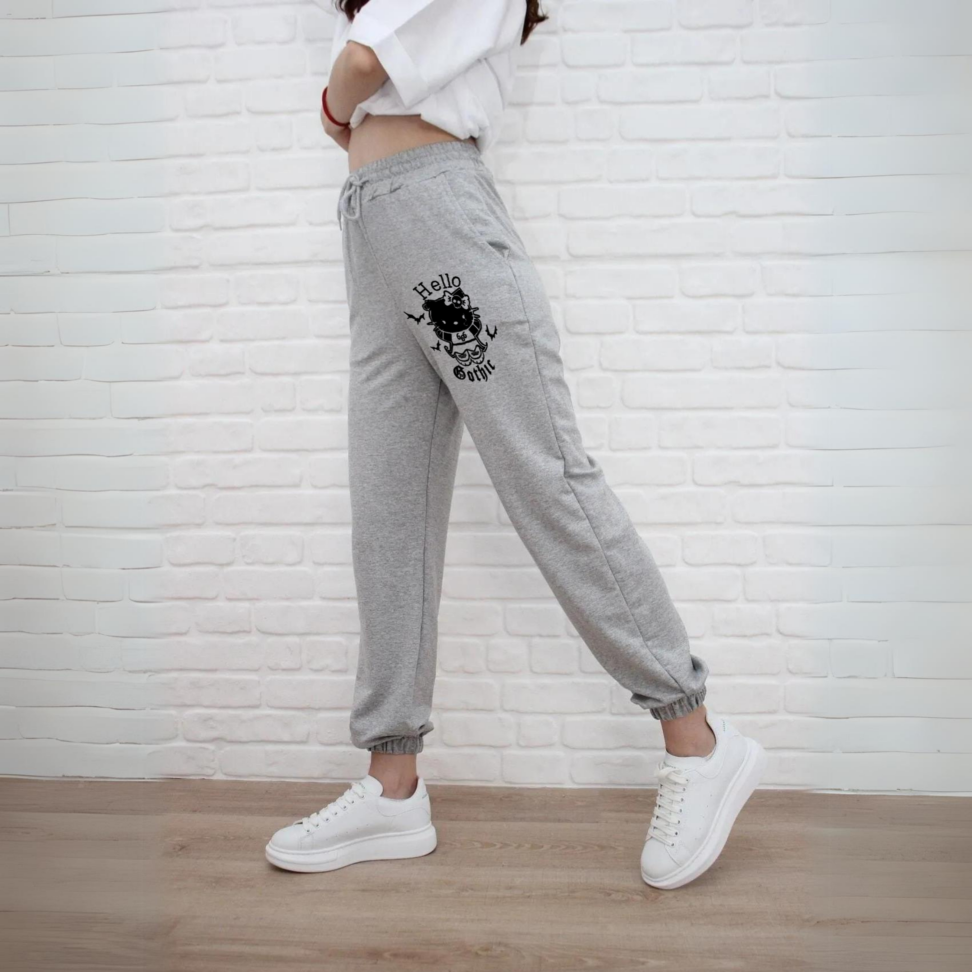 ESC BUTİK Hello Gothic Baskılı Unisex Gri Eşofman Altı