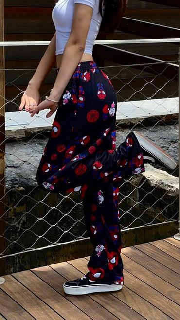 ESC BUTİK Hello Kitty & Spider-Man Detaylı Siyah Unisex Bol Eşofman Altı