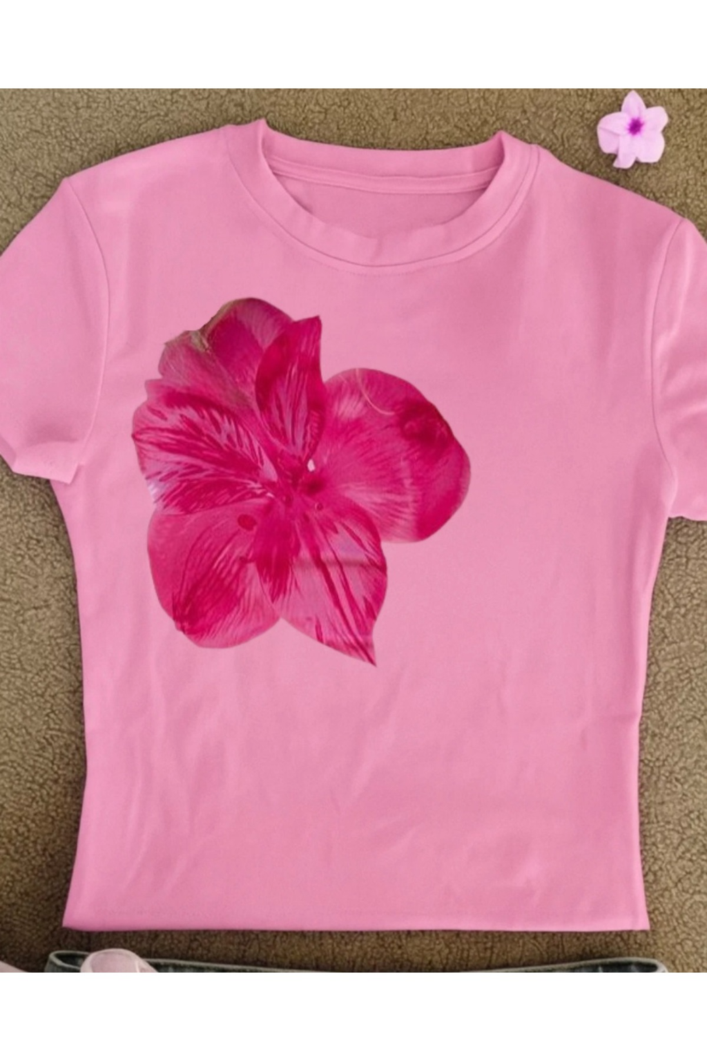 ESC BUTİK Kemer Boy Baby Tee Red Flowers Crop Bluz