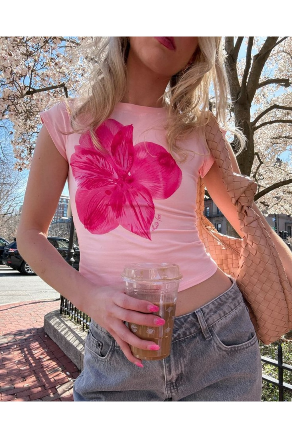 ESC BUTİK Kemer Boy Baby Tee Red Flowers Crop Bluz