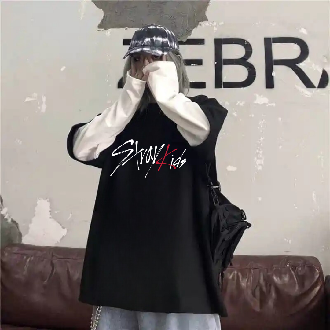 ESC BUTİK Stray Kids Unisex Oversize Fake Kollu Beyaz T-Shirt