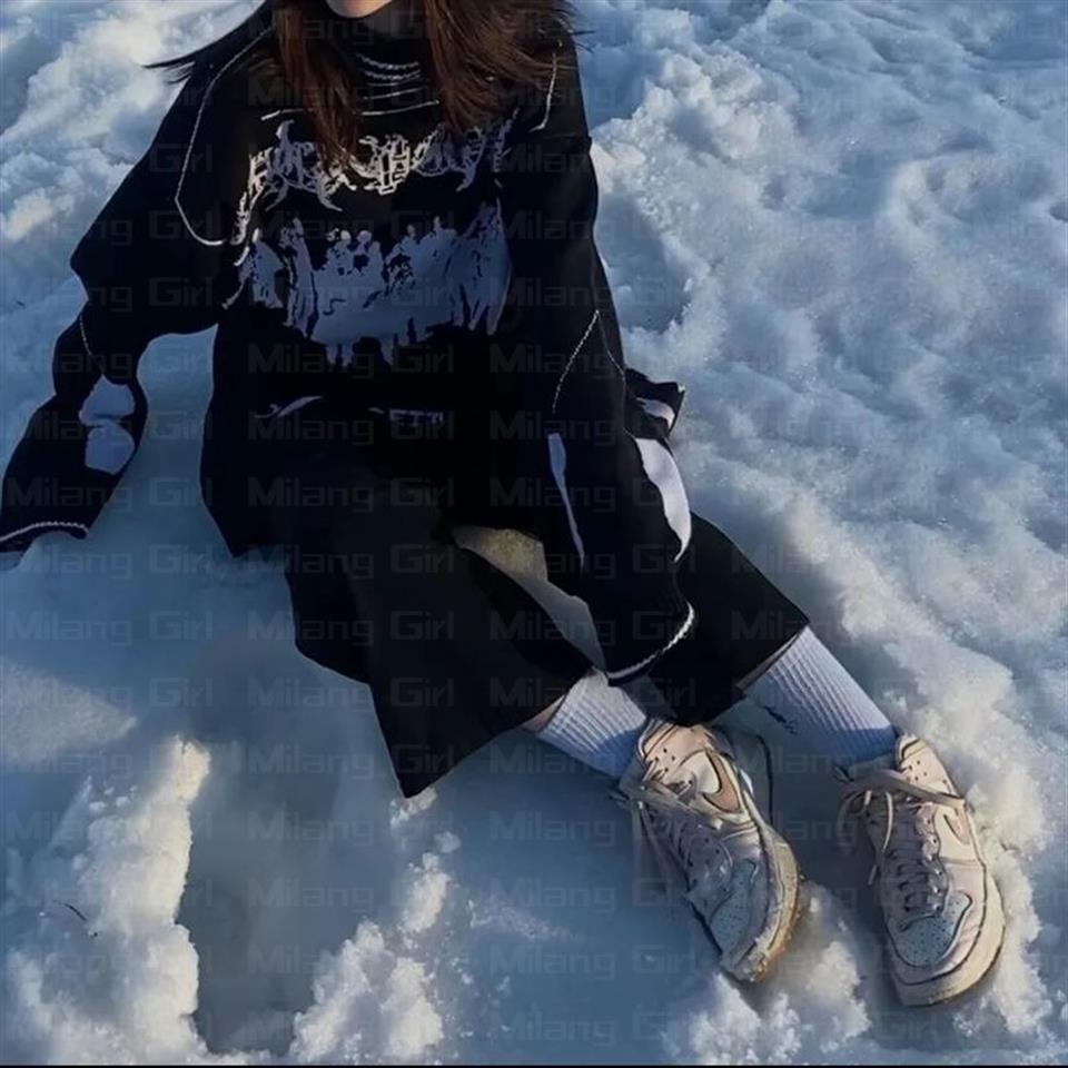 ESC BUTİK Y2k Street Wear Unisex Oversize Siyah Kazak